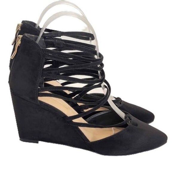 BCBGeneration Zolee2 Suede Black Womens Strappy Pointy Toe Wedge Heels Size 7M - Picture 1 of 9